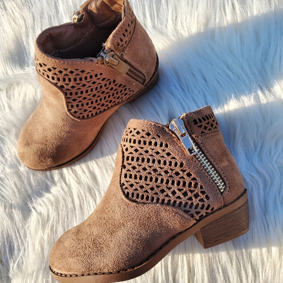 Toddler Taupe Booties - Picture 3 of 3